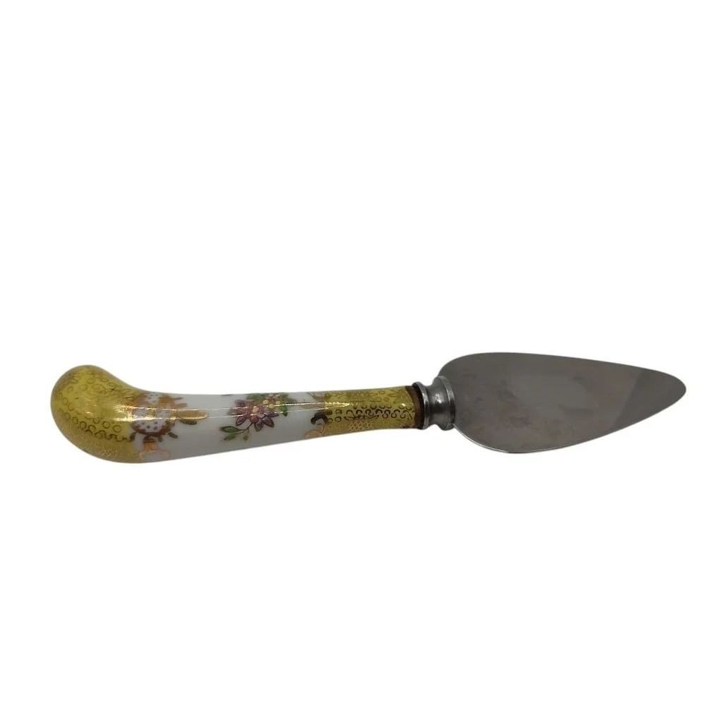Vintage Prill Sheffield Floral Spatula Cake Pie Hand Painted Enamel Yellow Small